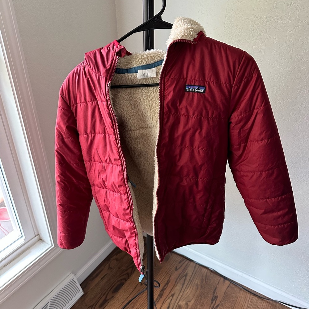 Boys Patagonia reversible jacket size medium